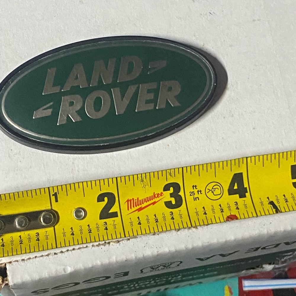 Land Rover emblem - Picture 3 of 5
